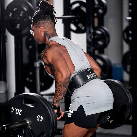 Every Lift Starts With a Brace: The Weightlifting Belt Guide